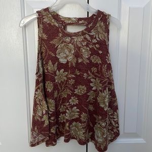 January 7 Juniors Size Small Floral Blouse.